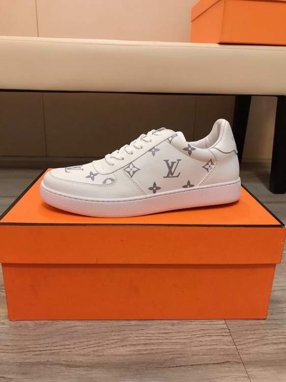 Picture of Louis Vuitton Shoes _SKULVsz38-44mnf030815266